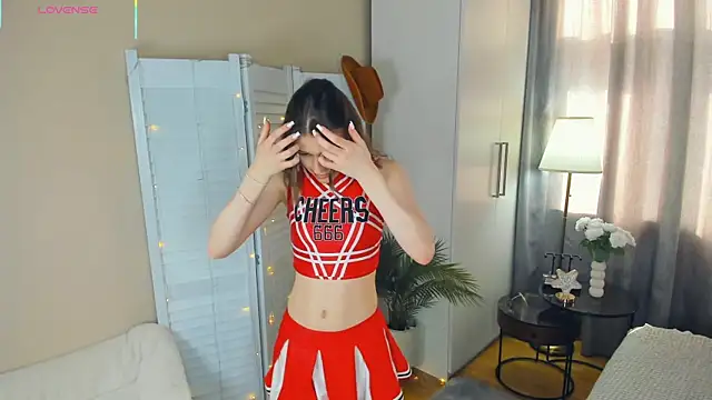 LianneBynon Webcam show