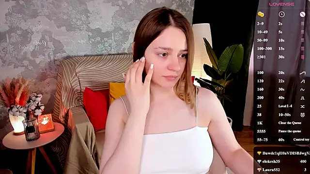 XXX chat uživo modela cherrykississ