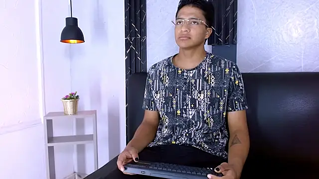 MaxWyatt_ Webcam show