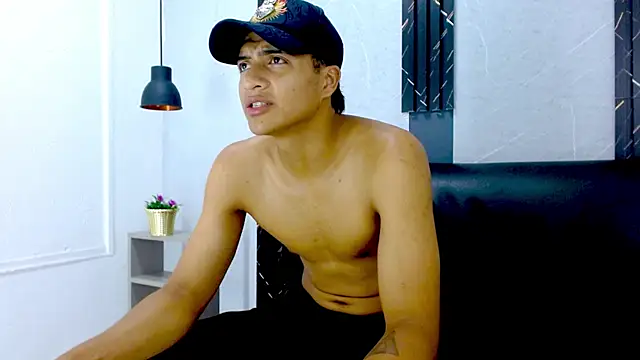 MaxWyatt_ webcam show