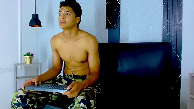 MaxWyatt_ Webcam show