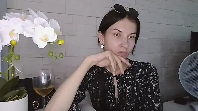 Онлайн чат XXX JuliaLovely
