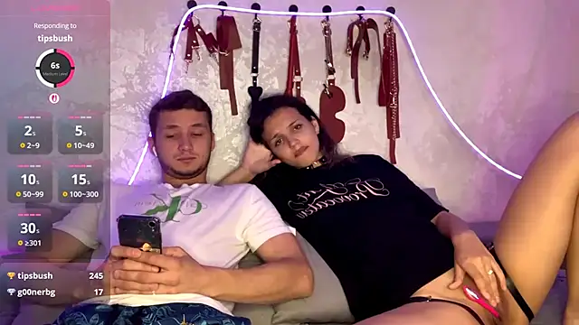 MoonBabyCouple 在線直播表演
