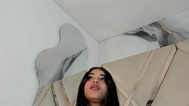 honeyhtx Chat XXX in diretta