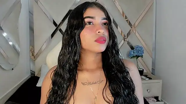 honeyhtx élő XXX-chatje