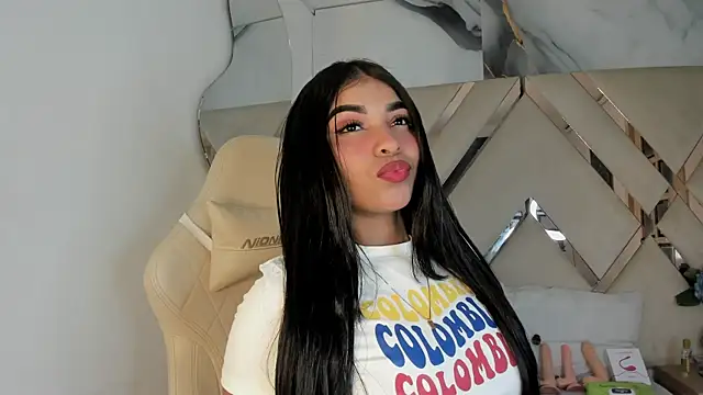 honeyhtx Chat XXX in diretta
