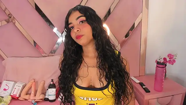 Chat +18 de honeyhtx ao vivo