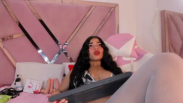honeyhtx's Live XXX Chat