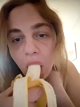 Pertunjukan Kamera Web VitniKis