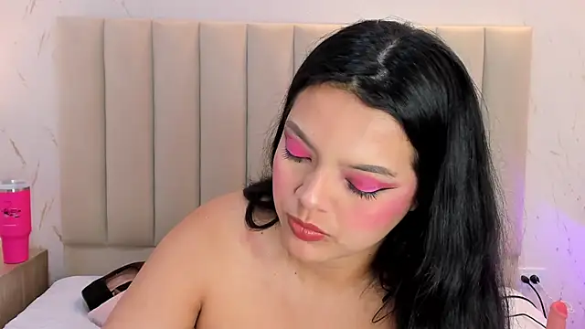 Chat +18 de ViolettaRousee_ ao vivo