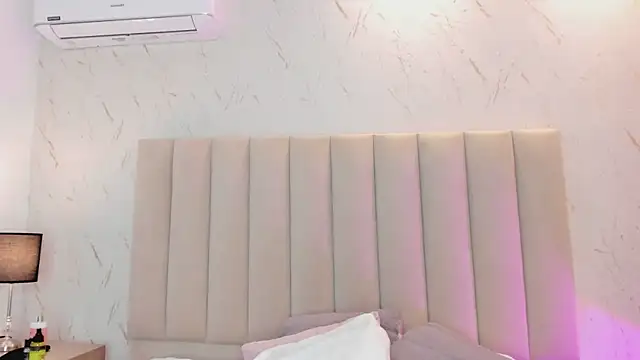 ViolettaRousee_n Webbikameraesitys