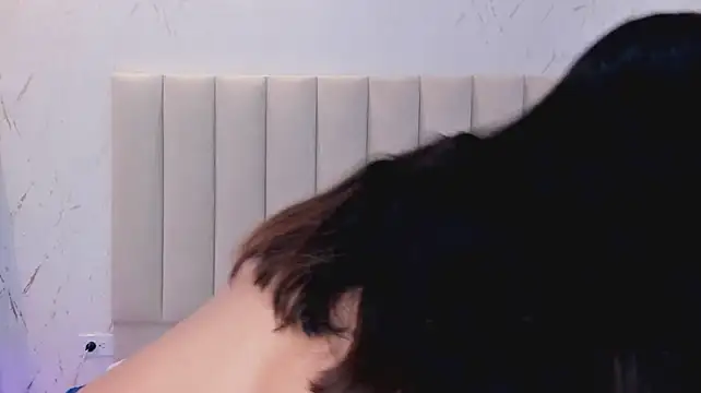 ViolettaRousee_'s Live XXX Chat