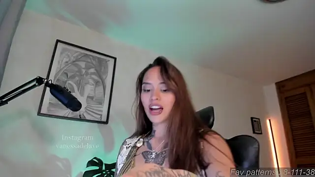 Vanessarte_ 라이브 XXX 채팅