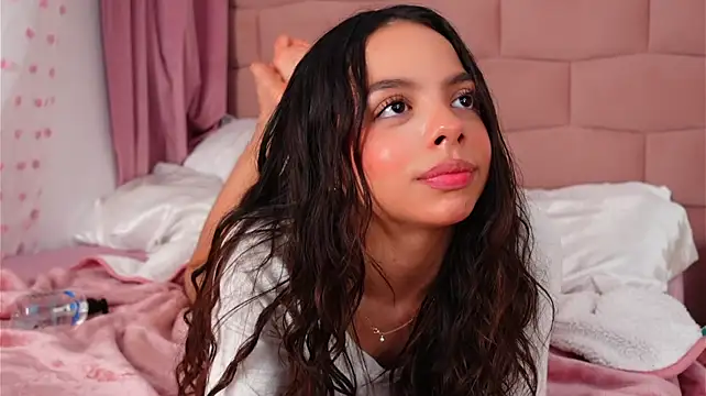 BambiRoses' Live XXX Chat