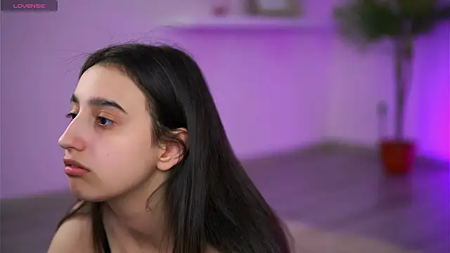 JullyFox Chat XXX live