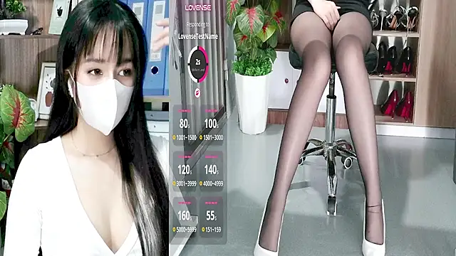 Zinna999's Live XXX Chat