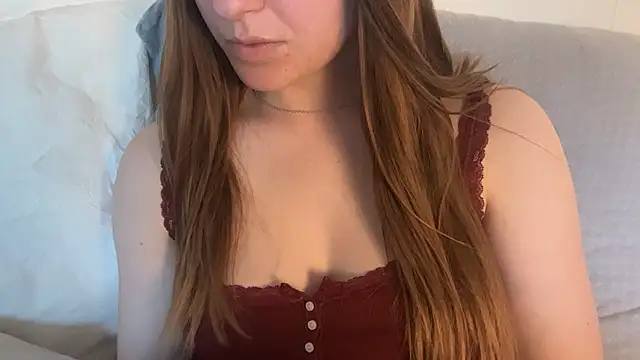 Lucyschickt Webcam Show