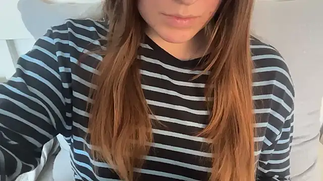 Lucyschickt 라이브 XXX 채팅