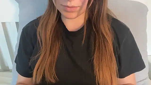 Lucyschickt Шоу с уебкамера