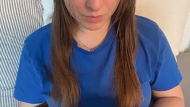 Lucyschickt's Webcam Show