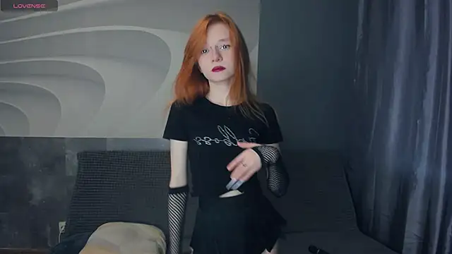 Show modela TarynPalek na web-kameri