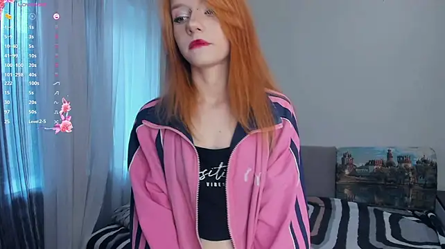 TarynPalek webcam show