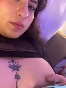 kylievoosx's Webcam Show