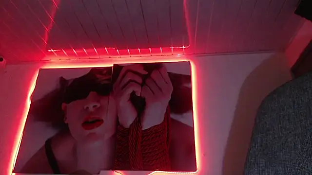 Webkamerová show kylievoosx