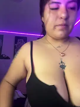 kylievoosx Adlı Modelin Web Kamerası Şovu