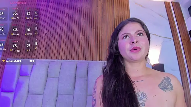 XXX chat uživo modela Scarlet_Rosexx