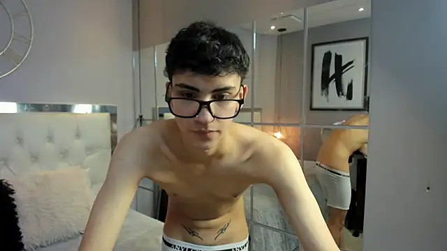 Chatroom XXX en direct de cml0_