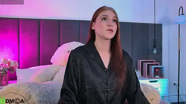 Raven_Crowe Adlı Modelin Canlı XXX Sohbeti