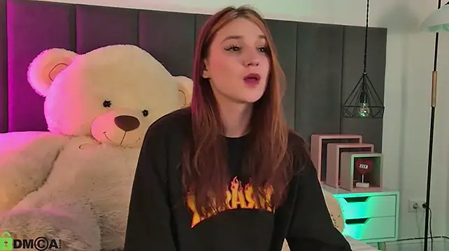 Raven_Crowe's Live XXX Chat