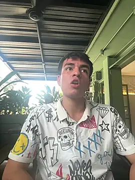 david_hot08: διαδικτυακό σόου στην κάμερα