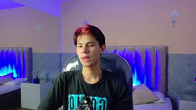 Derek_Sinn 现场XXX聊天