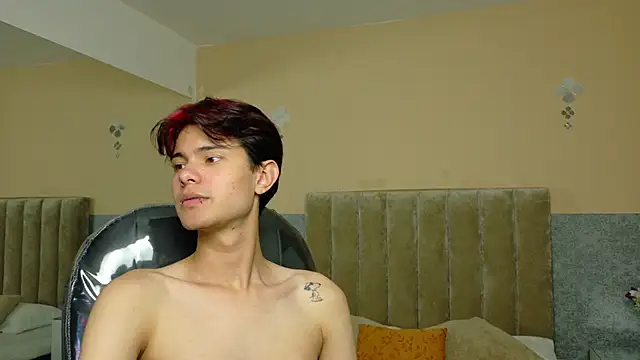 Derek_Sinn Webcamshow
