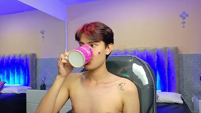 Derek_Sinn Show Webcam