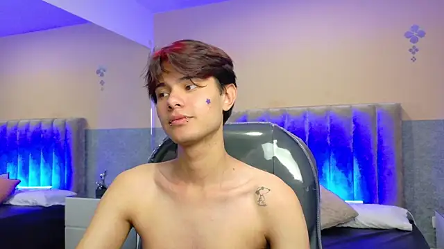 Derek_Sinn Show Webcam