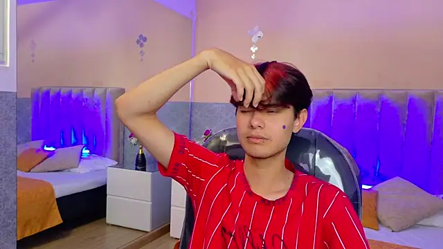 Živý XXX chat Derek_Sinn