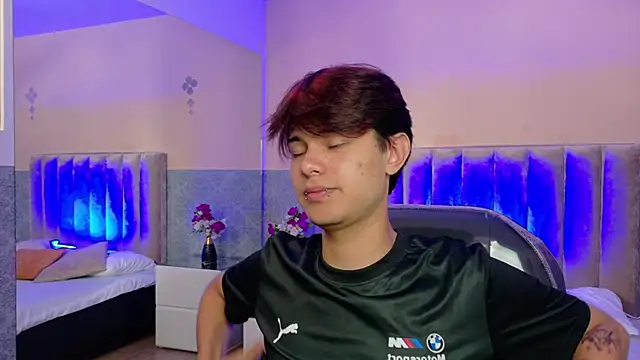 Derek_Sinn 网络视讯表演