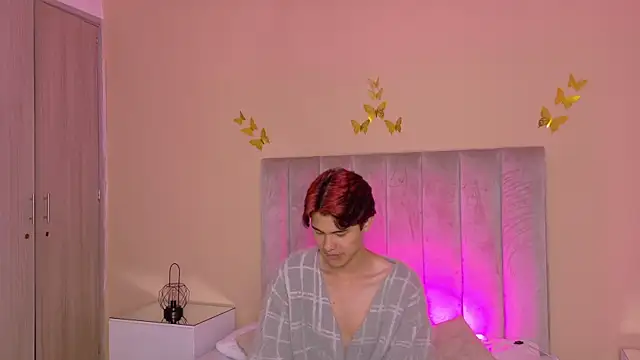 Derek_Sinnn Webbikameraesitys