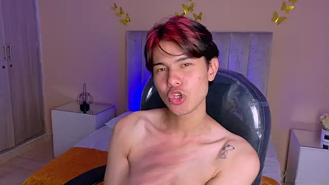 Show modela Derek_Sinn na web-kameri