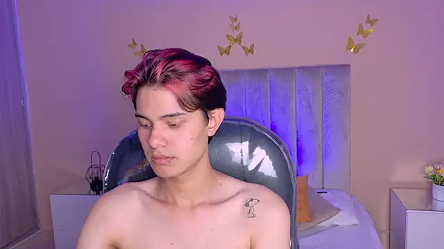 Derek_Sinn Show in webcam