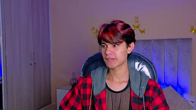 Derek_Sinnn Webbikameraesitys