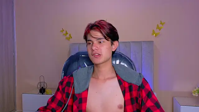 Derek_Sinnn Webbikameraesitys