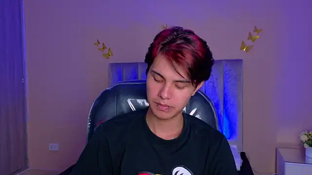 Derek_Sinnn Webbikameraesitys