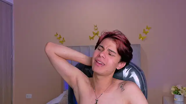 Show modela Derek_Sinn na web-kameri