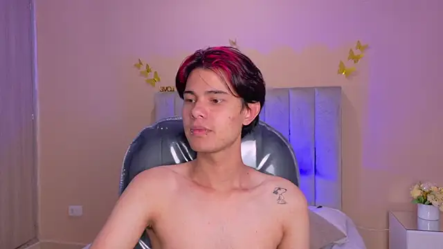 Derek_Sinn Adlı Modelin Web Kamerası Şovu