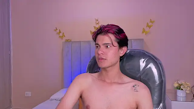 Derek_Sinn Adlı Modelin Web Kamerası Şovu