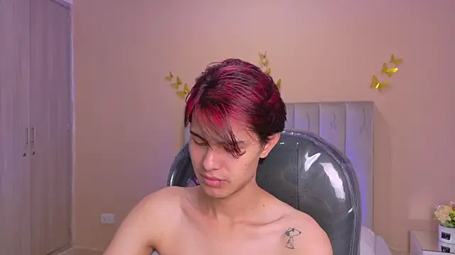Derek_Sinn webkamerás műsora